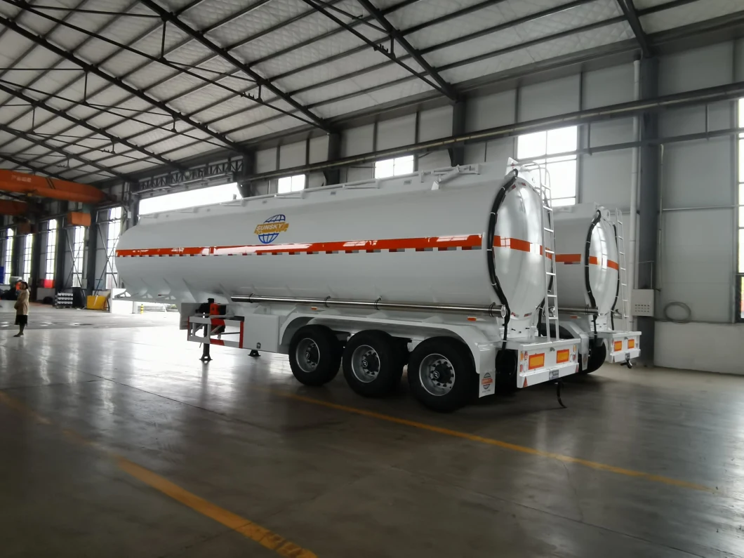 3 Axle 30000L/40000L/50000L Carbon Steel/Stainless Steel/Aluminum Alloy Tank/Tanker Truck Semi Trailer for Oil/Fuel/Diesel/Gasoline/Crude/Water/Milk Transport